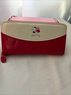 Hello Kitty Red and Cream Zip-Around Wallet with box 8”x 4”